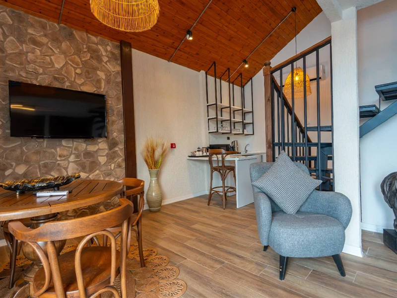 YENİ | Korunaklı, Etrafı Çevrili Özel Havuzlu Bungalov | GV102