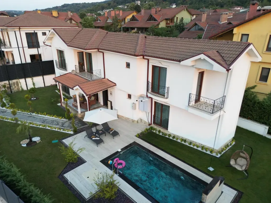 Azure Retreats Villas Sapanca