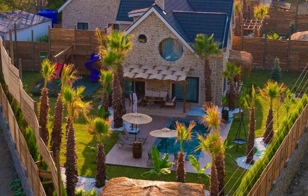 Han Sapanca Bungalov 2