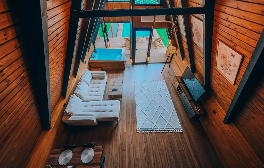 Maya Bungalov