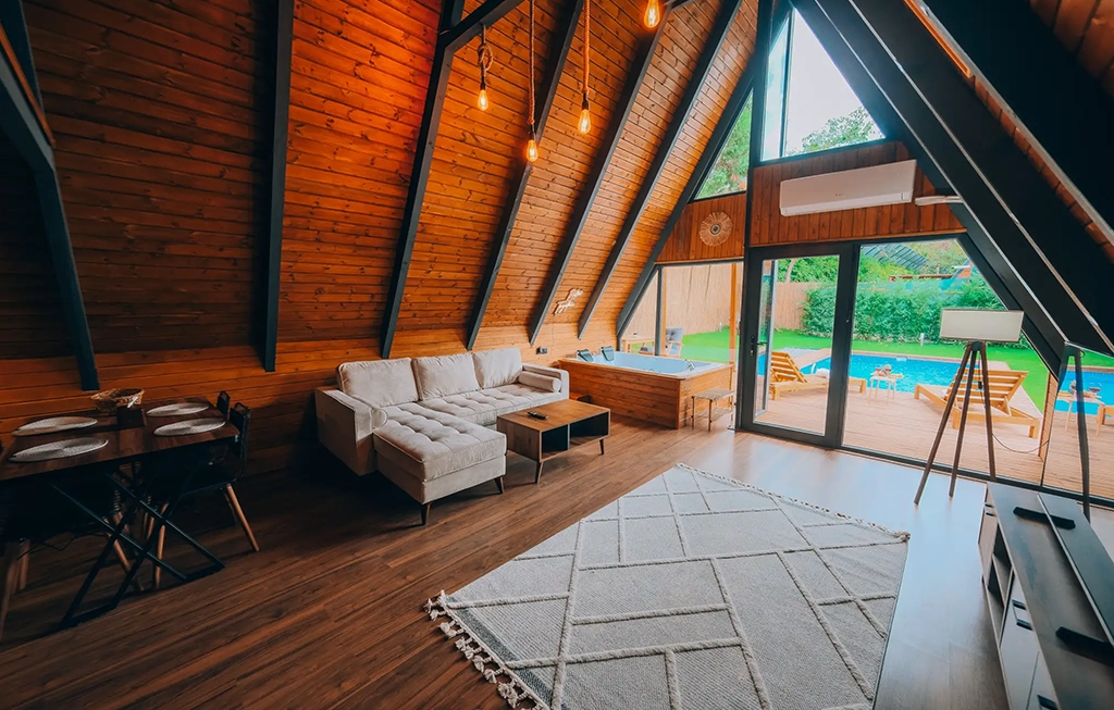 Maya Bungalov
